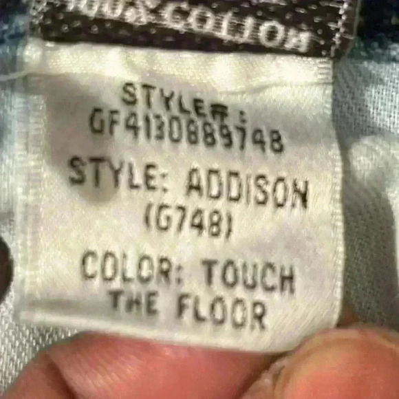 GRLFRND Addison Touch the Floor Raw Hem  Straight Cropped Jeans size 32- EUC - Picture 11 of 11